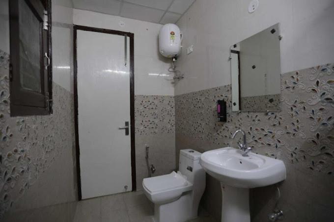 Play Hotel At Sector 18 Metro Station - Couple Friendly Noida Exterior photo